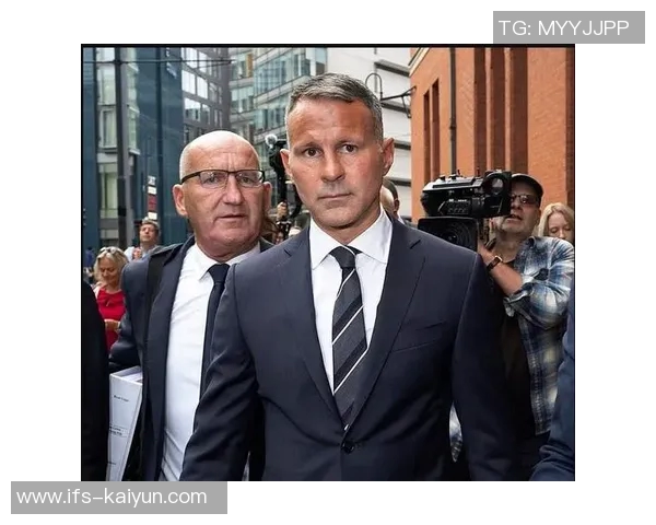 吉格斯:巴萨在2000年曾试图签下我,弗格森爵士让他们滚蛋 吉格斯:巴萨在2000年曾试图签下我,弗格森爵士让他们滚蛋