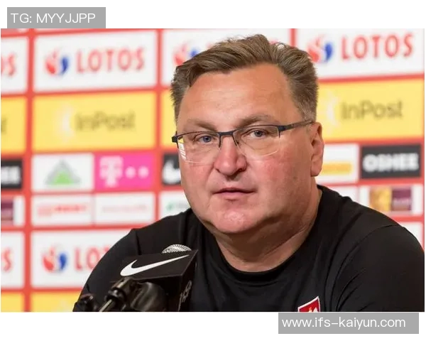 波兰主帅:希望面对荷兰能有更多控球;已证明能与他们抗衡 波兰主帅:希望面对荷兰能有更多控球;已证明能与他们抗衡