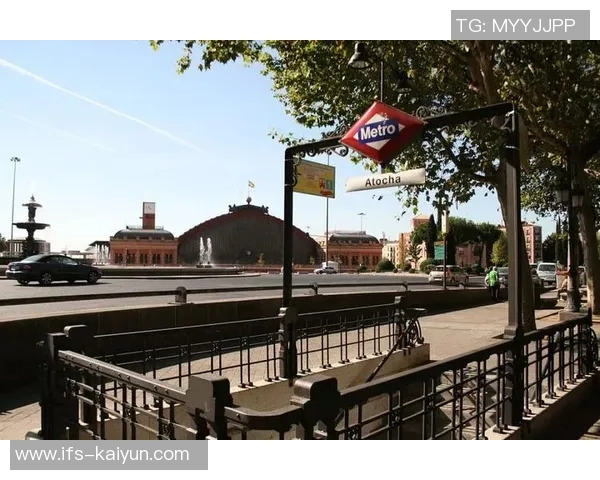 马德里地铁7号线的都市脉络：EstadioMetropolitano站周边的生活美学